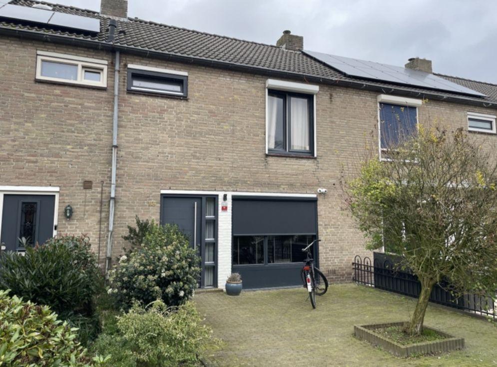 Ruime en comfortabele gezinswoning / Huurwoning